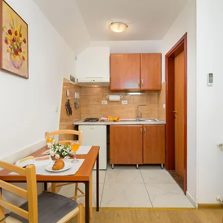 Apartment Ruhig Gelegene 7 By Interhome *